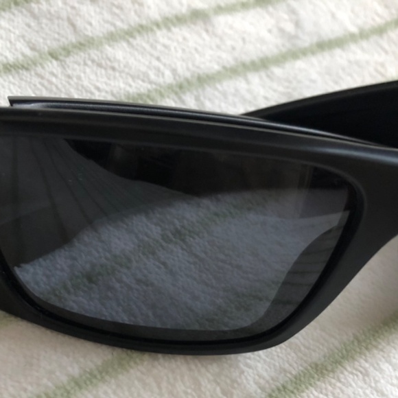 Sunglasses - Picture 5 of 6